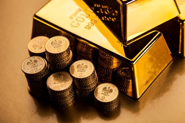 Gold Investment bars and Gold Coins